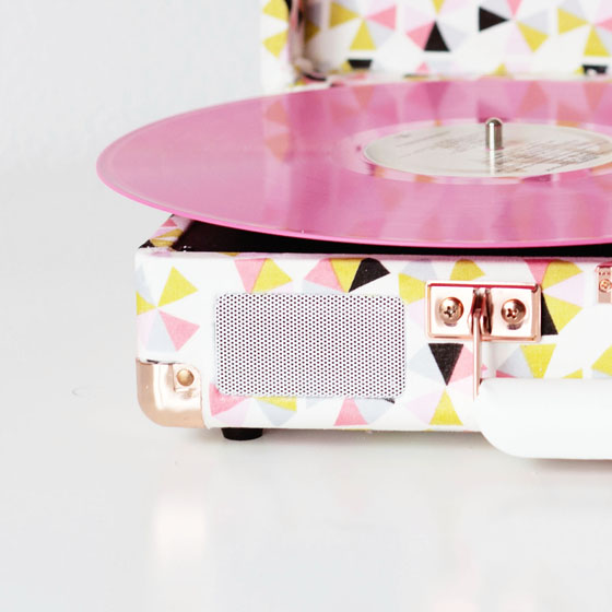 Fabric Decoupaged Portable Record Player #fearnomess