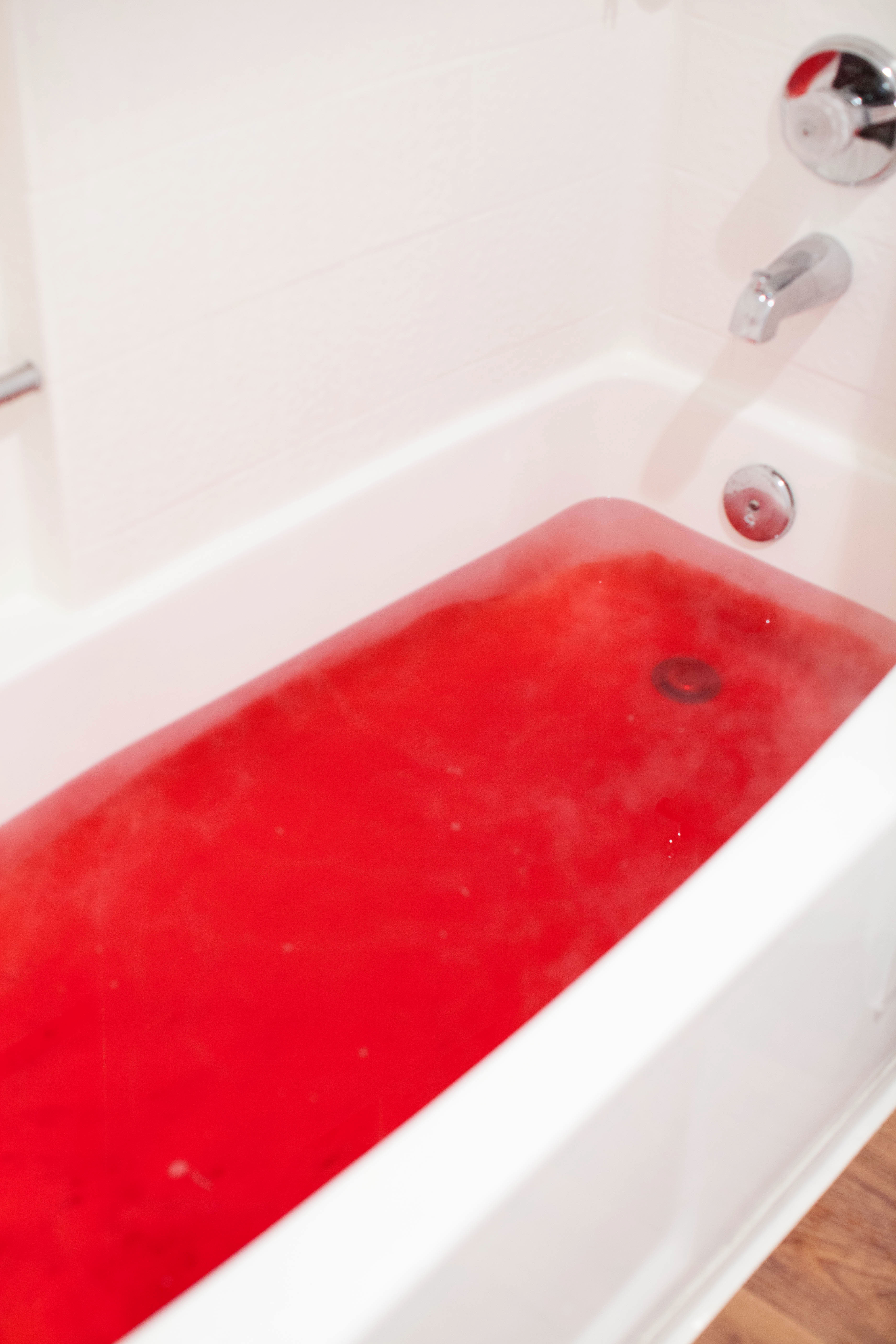 Dye Sofa Slip Covers in Bath Tub